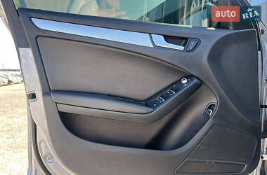 Седан Audi A4 2014 в Львове