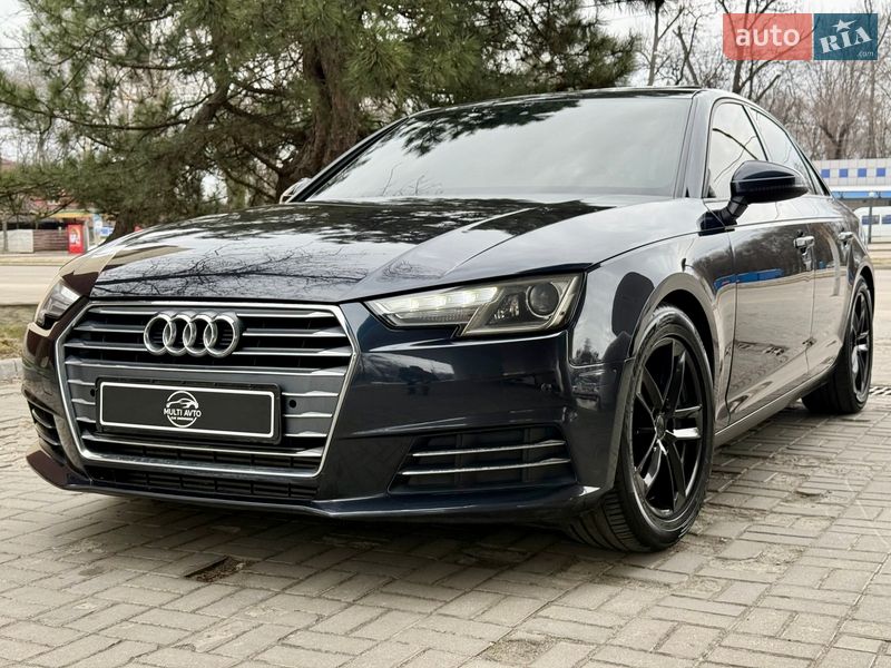 Седан Audi A4 2016 в Дніпрі