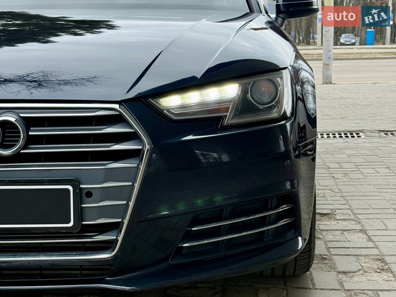 Седан Audi A4 2016 в Дніпрі