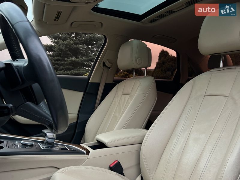 Седан Audi A4 2017 в Львові