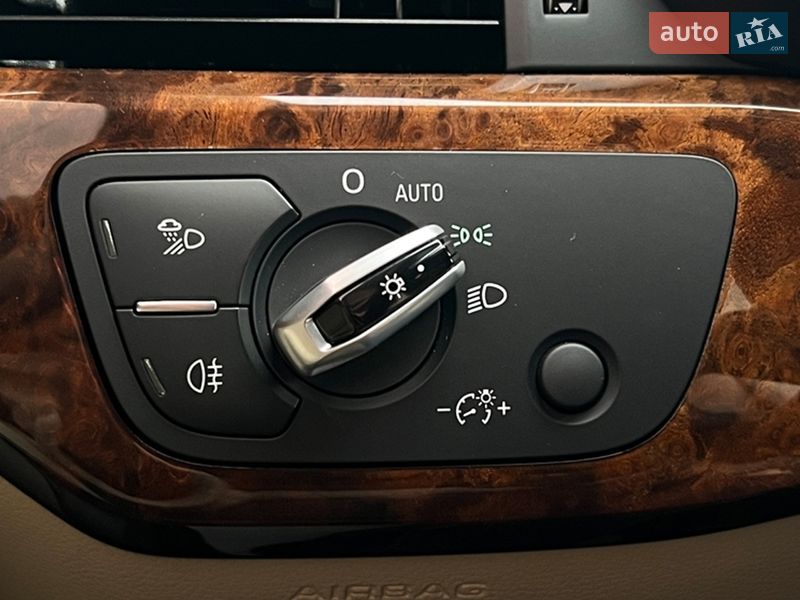 Седан Audi A4 2017 в Львові