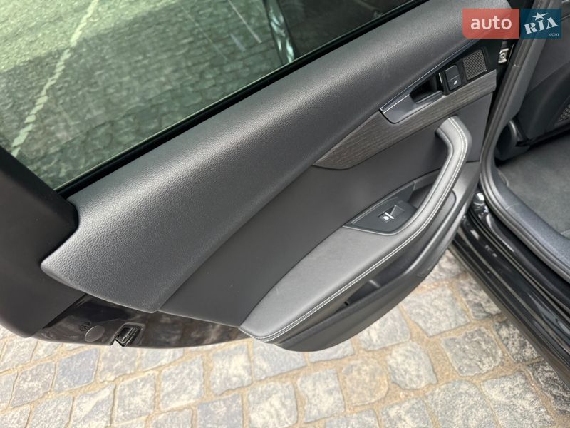 Седан Audi A4 2021 в Одесі