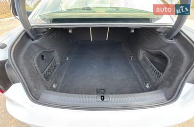 Седан Audi A4 2017 в Чернигове