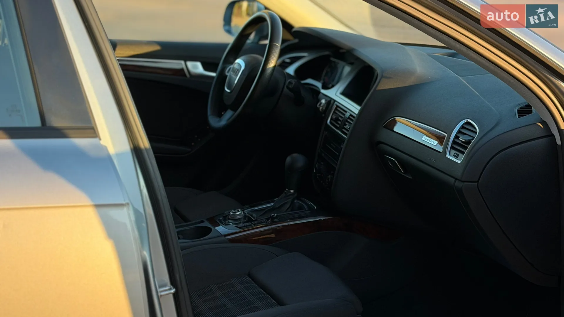 2011 Audi A4 - мініатюра 49