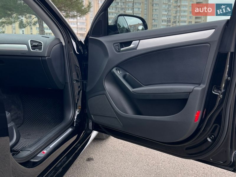 Седан Audi A4 2014 в Николаеве