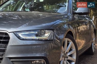 Седан Audi A4 2013 в Киеве