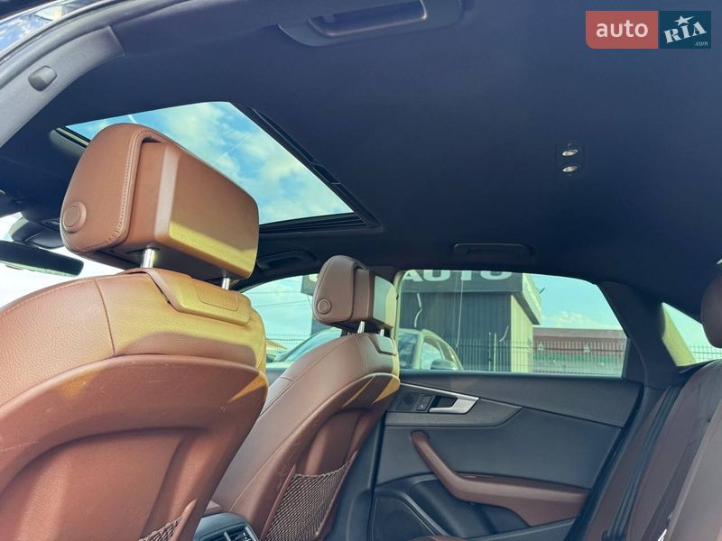 Седан Audi A4 2016 в Киеве