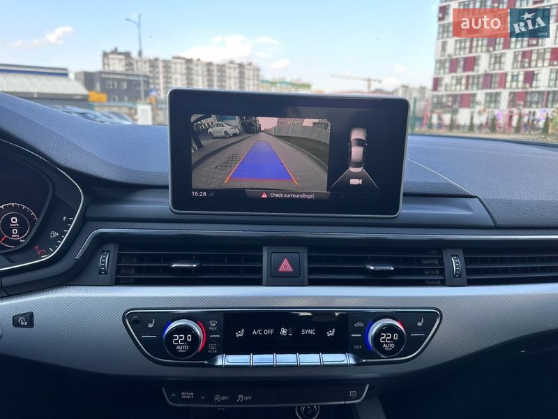 Седан Audi A4 2018 в Києві