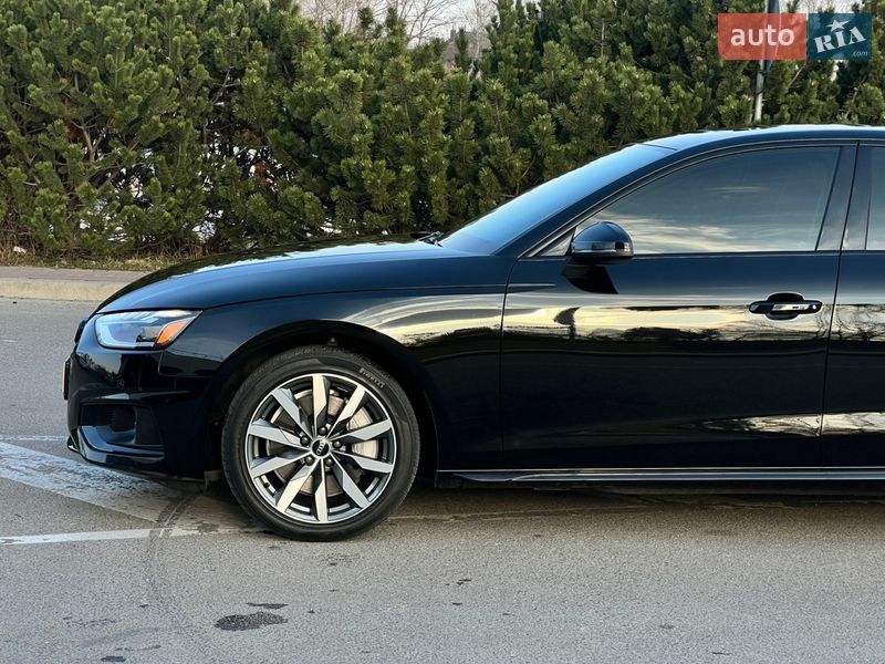Седан Audi A4 2021 в Києві