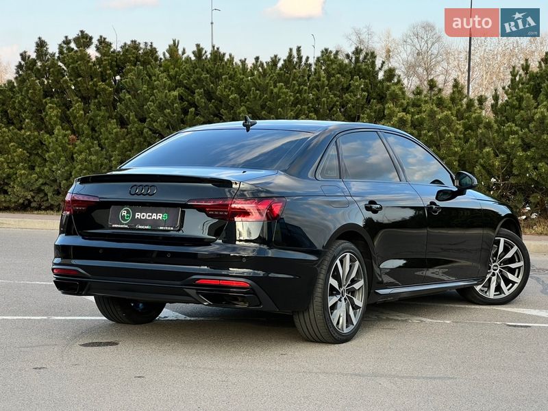 Седан Audi A4 2021 в Києві