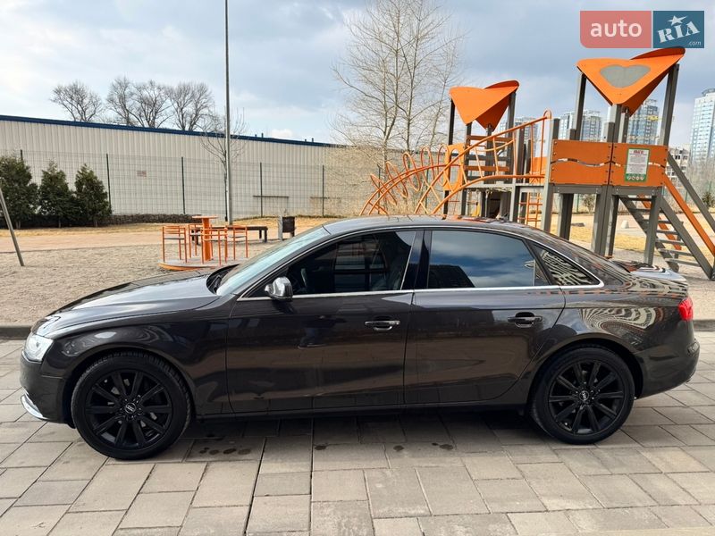 Седан Audi A4 2013 в Києві
