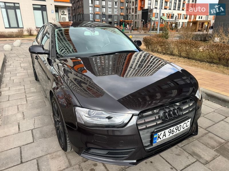 Седан Audi A4 2013 в Києві