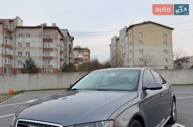 Седан Audi A4 2012 в Львове