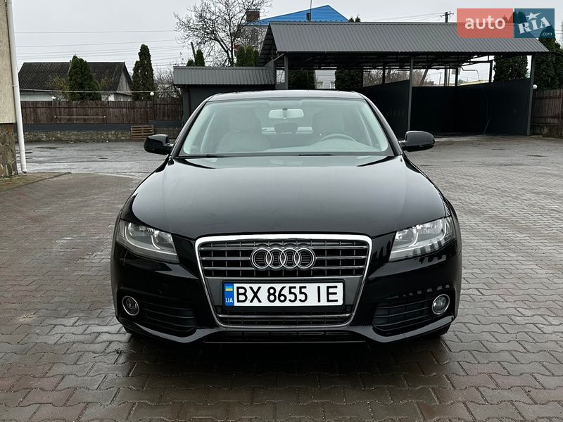Седан Audi A4 2011 в Дунаївцях