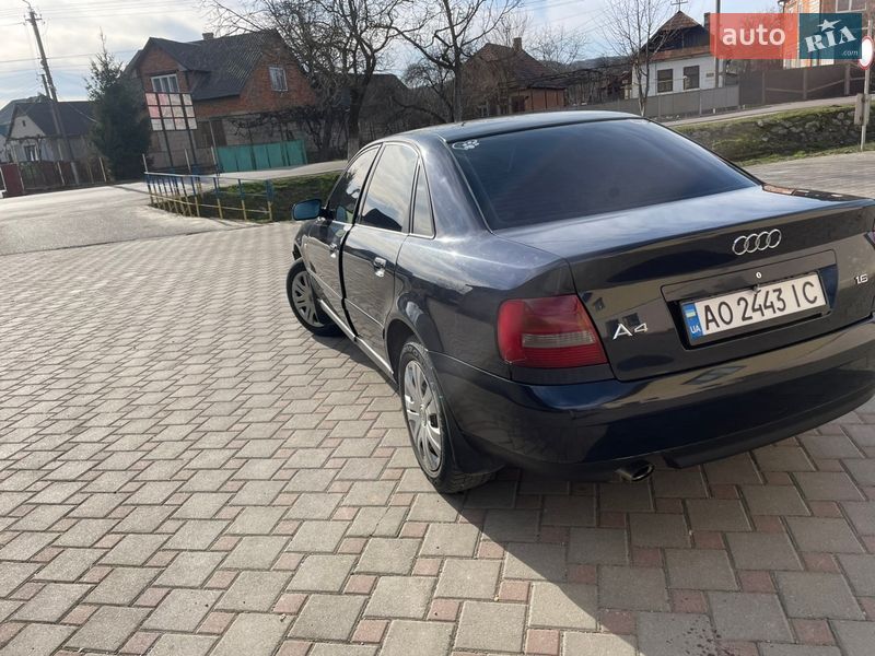 Седан Audi A4 2000 в Хусті