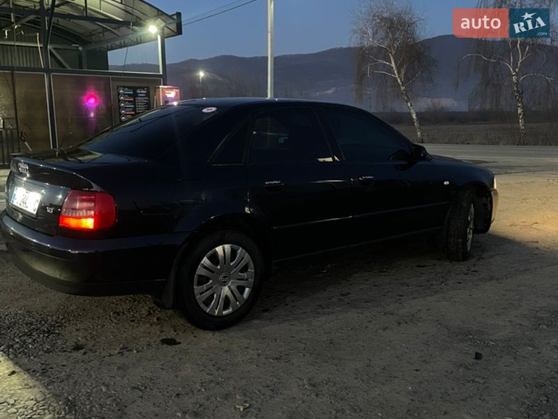 Седан Audi A4 2000 в Хусті