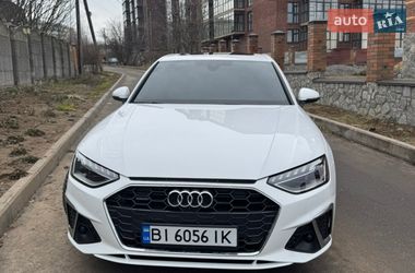 Седан Audi A4 2021 в Полтаві