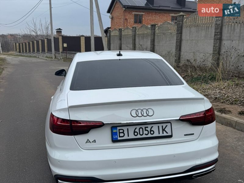Седан Audi A4 2021 в Полтаве