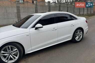 Седан Audi A4 2021 в Полтаве
