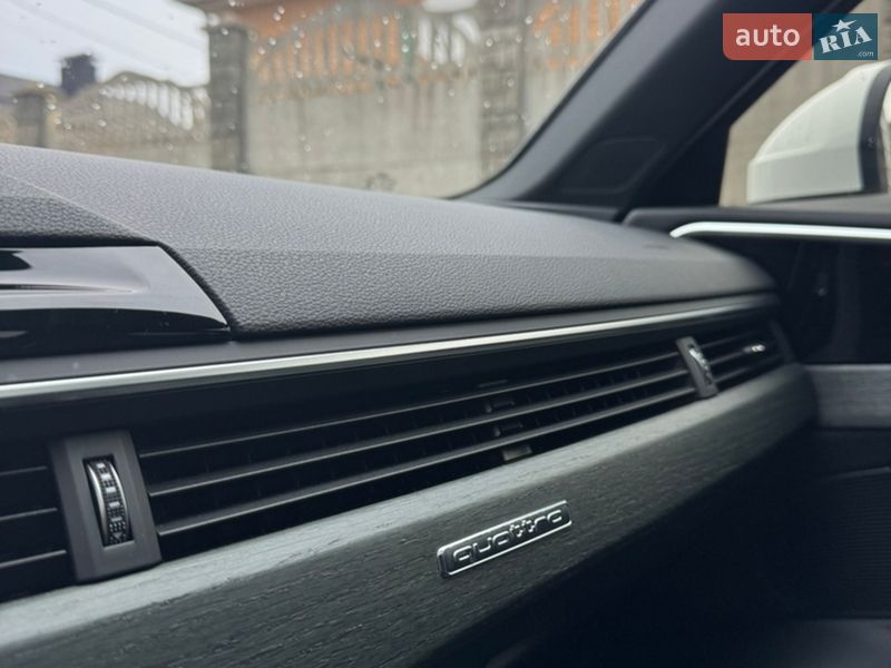 Седан Audi A4 2021 в Полтаве