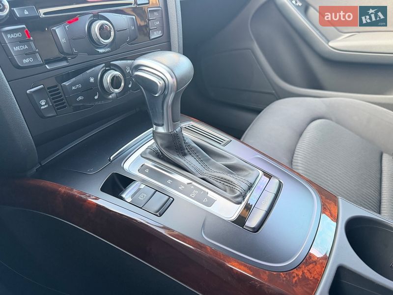 Седан Audi A4 2012 в Києві