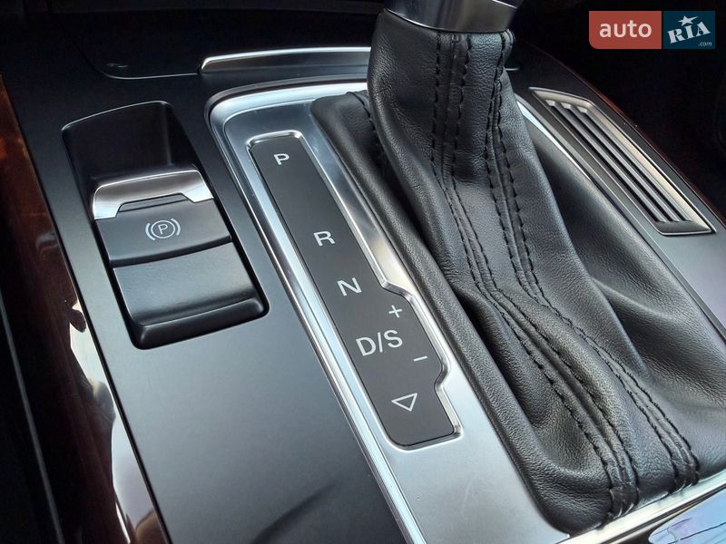 Седан Audi A4 2012 в Києві