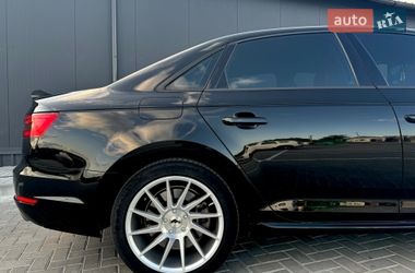 Седан Audi A4 2016 в Новоукраинке