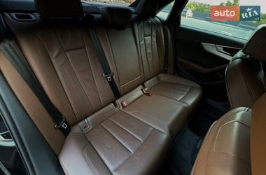 Седан Audi A4 2016 в Новоукраинке