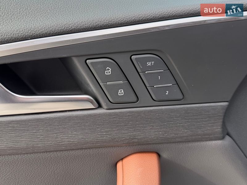 Седан Audi A4 2017 в Киеве