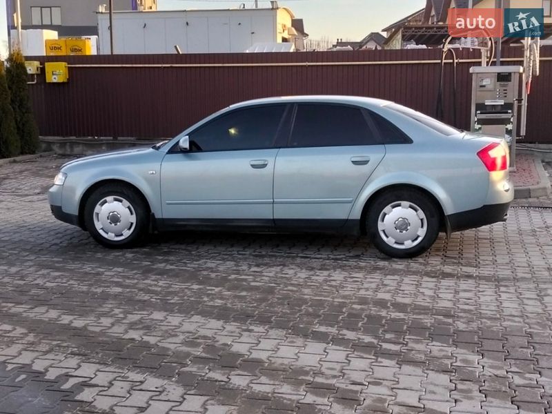 Седан Audi A4 2002 в Львове