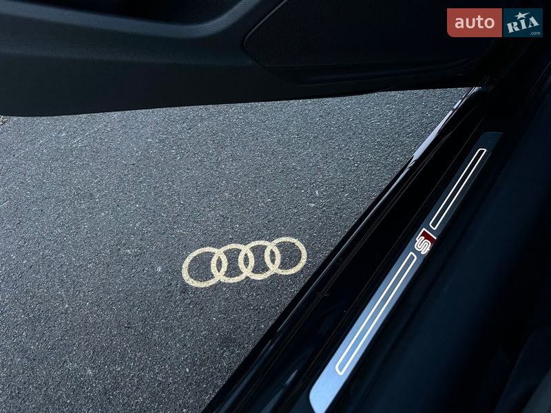 Седан Audi A4 2018 в Киеве