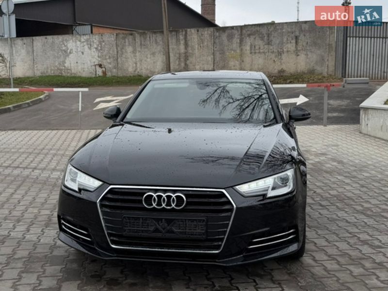 Седан Audi A4 2017 в Ромнах