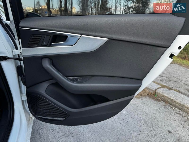 Седан Audi A4 2016 в Києві фото 32 Седан Audi A4 2016 в Києві