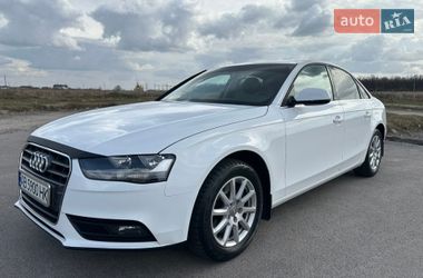 Седан Audi A4 2015 в Виннице