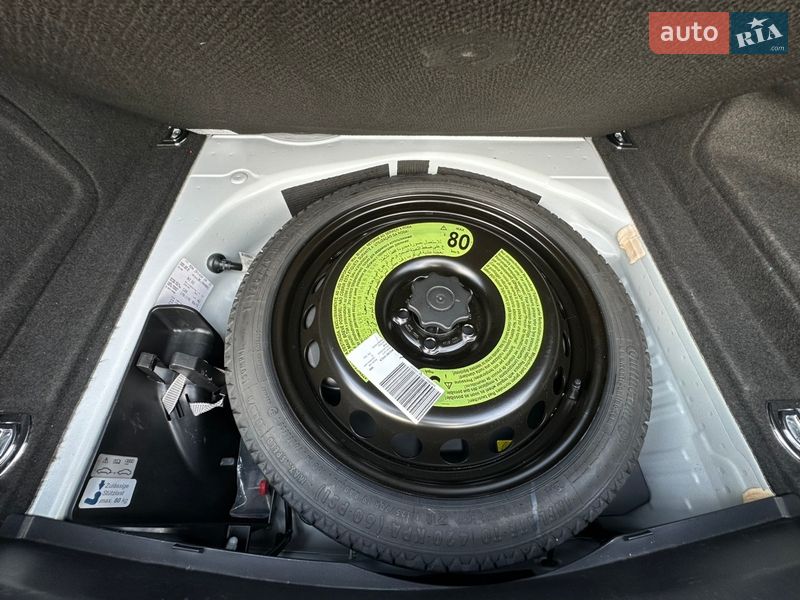 Седан Audi A4 2015 в Виннице