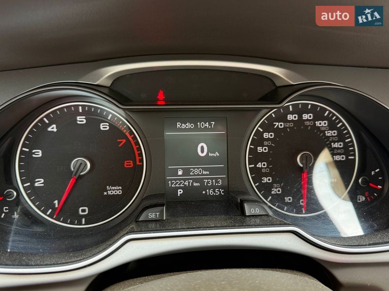 Седан Audi A4 2015 в Радехове