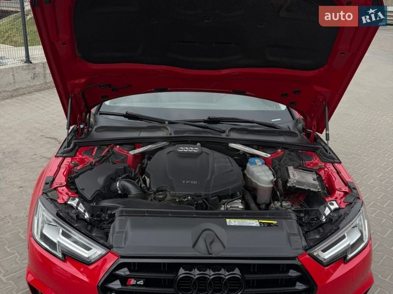 Седан Audi A4 2017 в Киеве фото 11 Седан Audi A4 2017 в Киеве