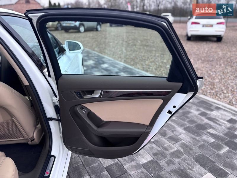 Седан Audi A4 2014 в Коломые