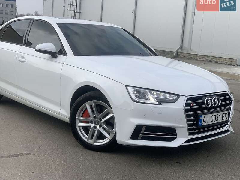 Седан Audi A4 2016 в Борисполі