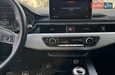 Седан Audi A4 2018 в Киеве