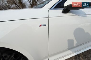 Седан Audi A4 2018 в Киеве