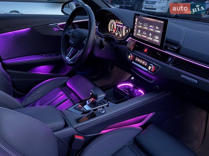 Седан Audi A4 2020 в Киеве