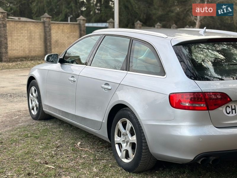 Универсал Audi A4 2010 в Луцке
