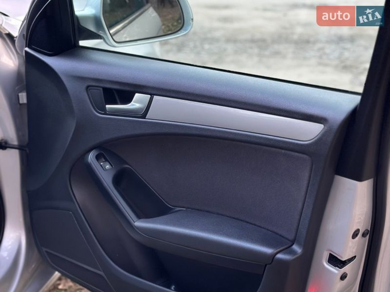 Универсал Audi A4 2010 в Луцке
