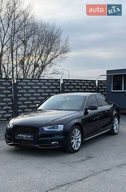 Седан Audi A4 2013 в Киеве