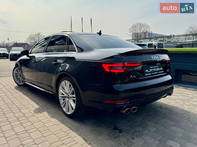 Седан Audi A4 2016 в Києві