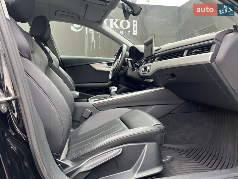 Седан Audi A4 2020 в Львове