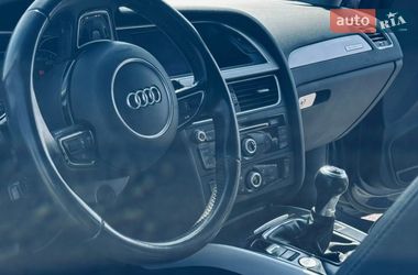 Седан Audi A4 2015 в Рівному
