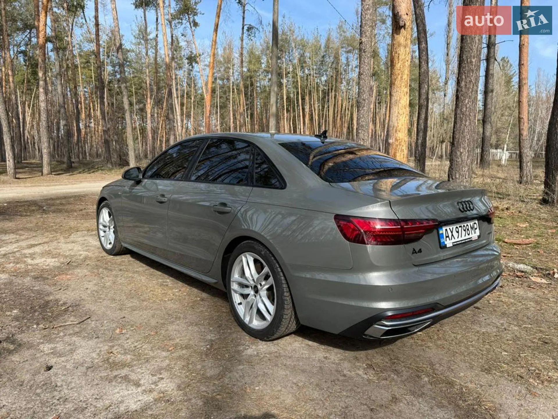 Audi A4 2023 VIN WAUEAAF47RN006071 фото оголошення 7 з 15