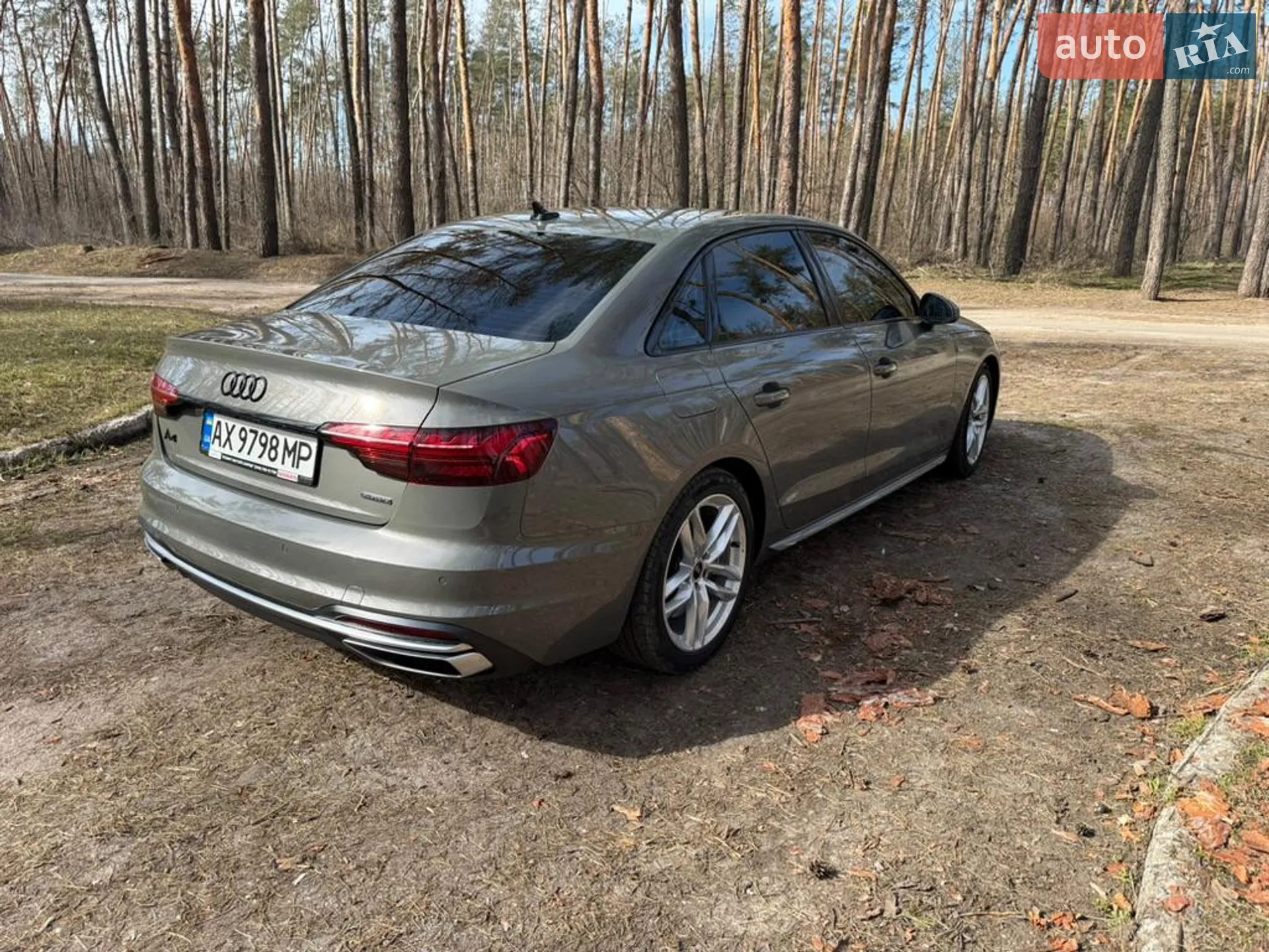 Audi A4 2023 VIN WAUEAAF47RN006071 фото оголошення 6 з 15